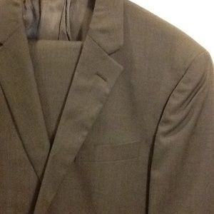 Kenneth Cole 100% wool suit dark green